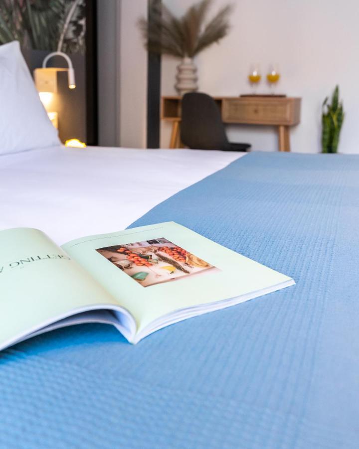 Pame Wild Hotel Атина Екстериор снимка